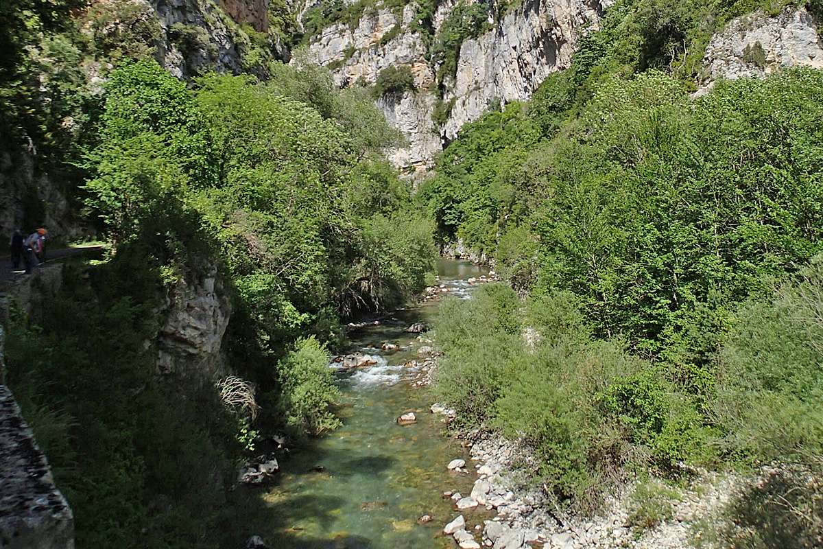 Malerische Schlucht in den Pyrenäen, (c) Dieter Schneider/NABU-naturgucker.de