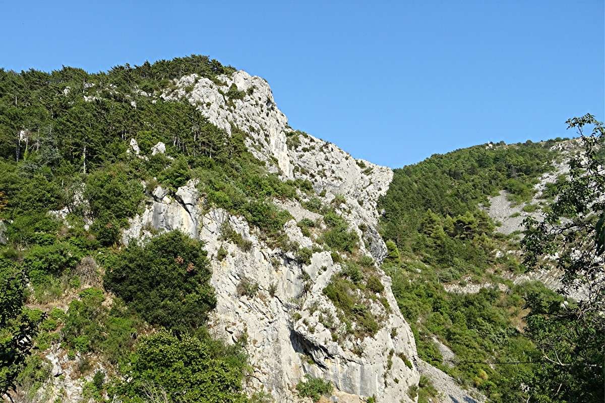 Felswand bei Peille, (c) Horst Schlüter/NABU-naturgucker.de